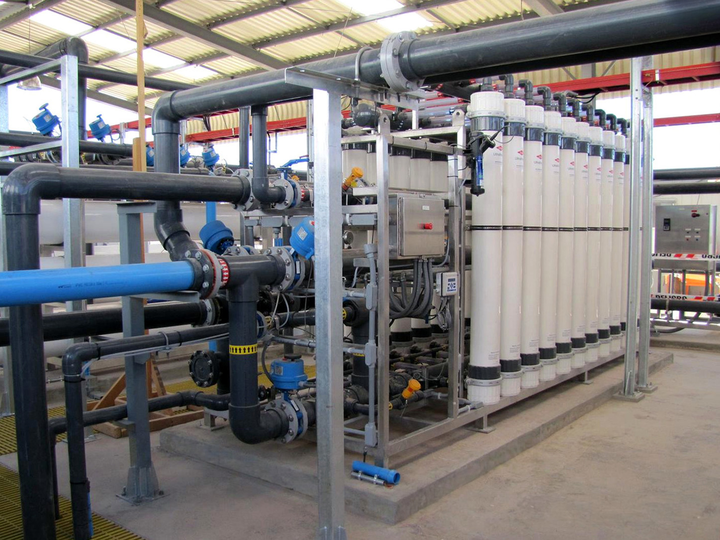 Industrial ultrafiltration skid system