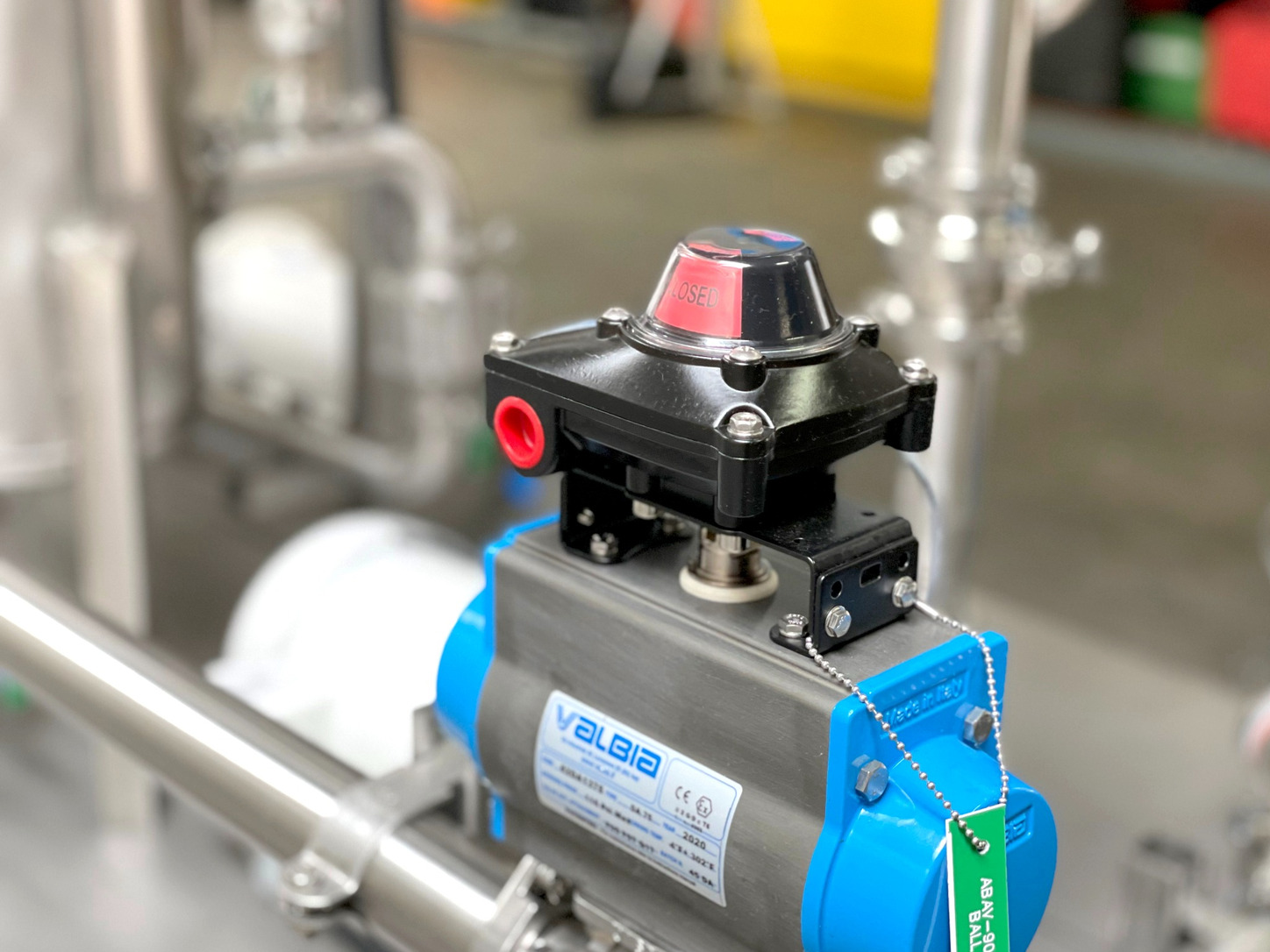 Industrial water treatment control valve