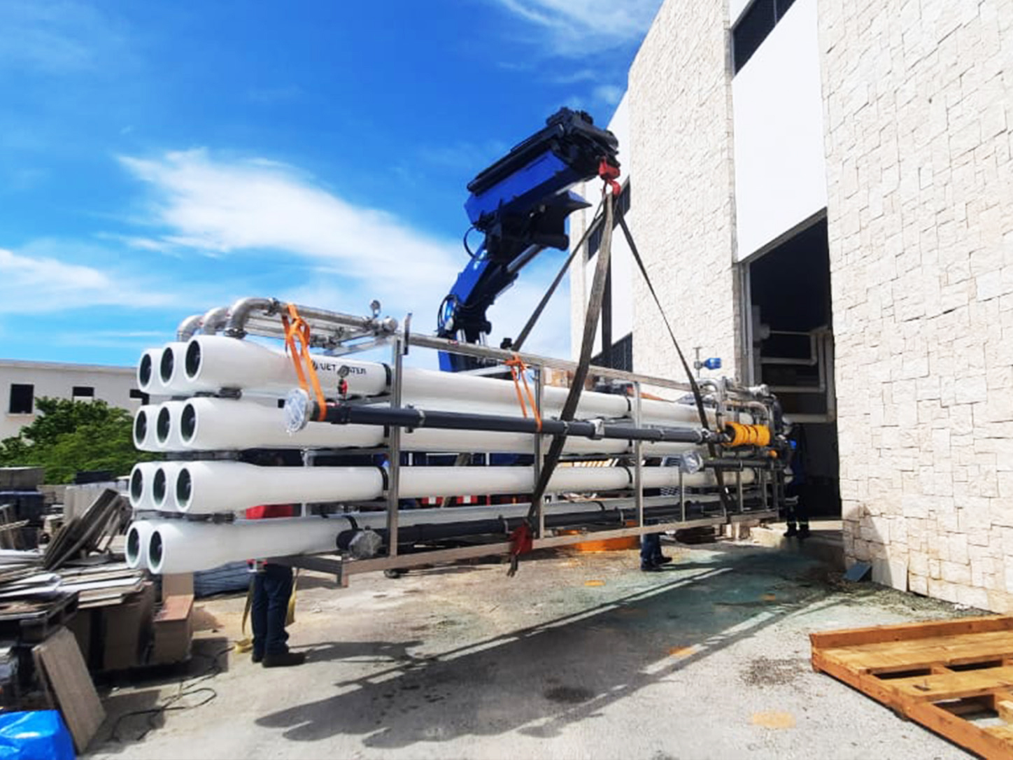 RO system crane installation