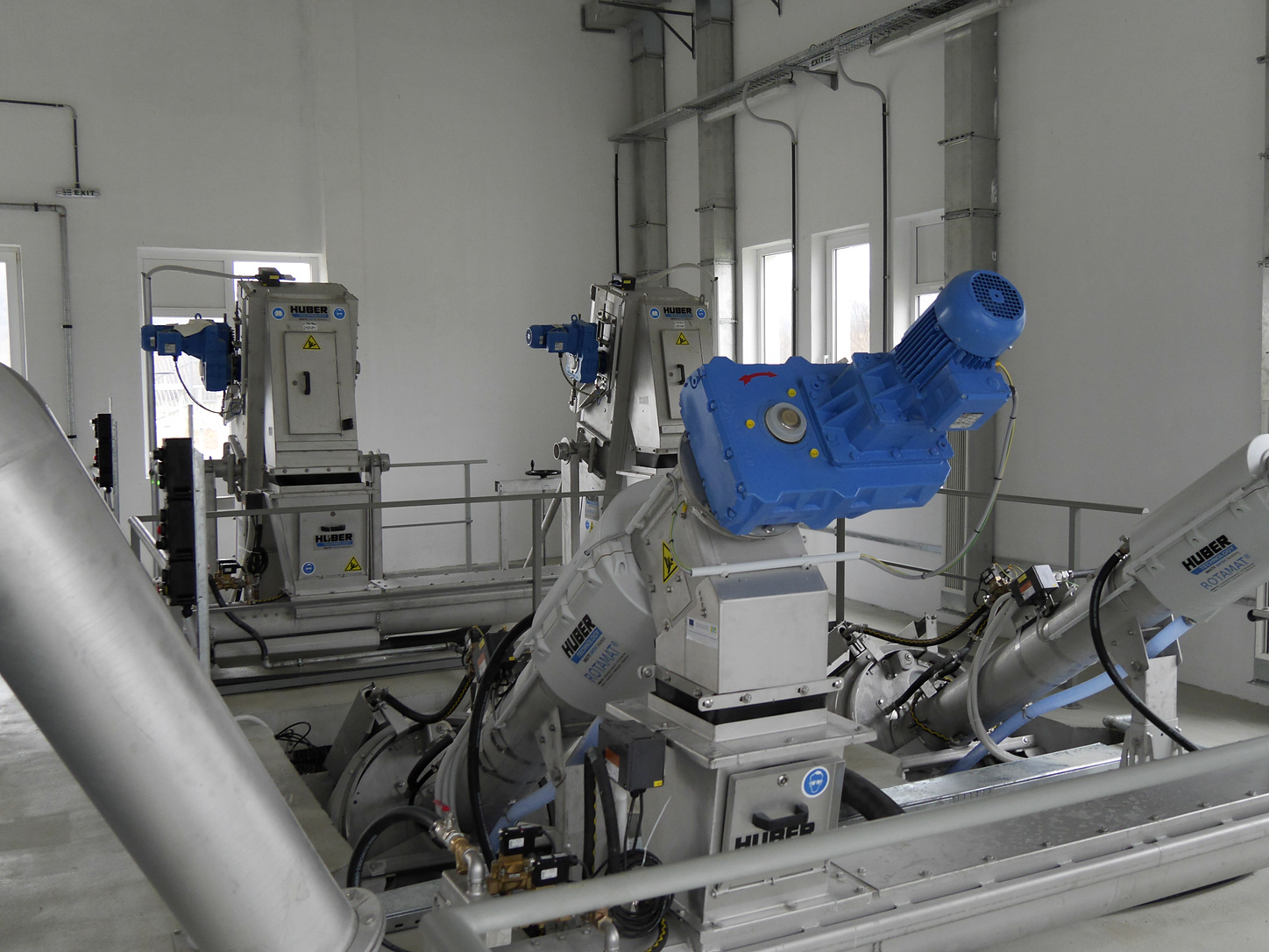 Wastewater treatment mechanical equipment